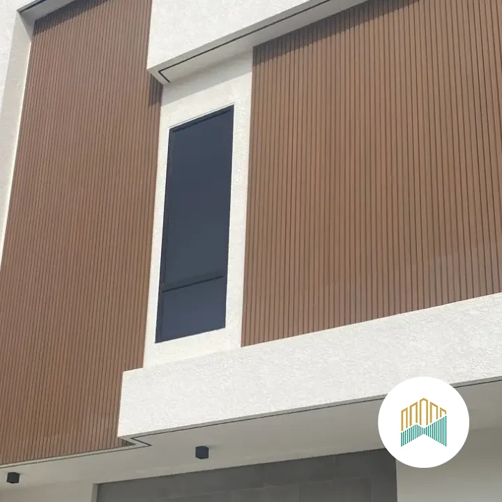 تكسيات خشب خارجية